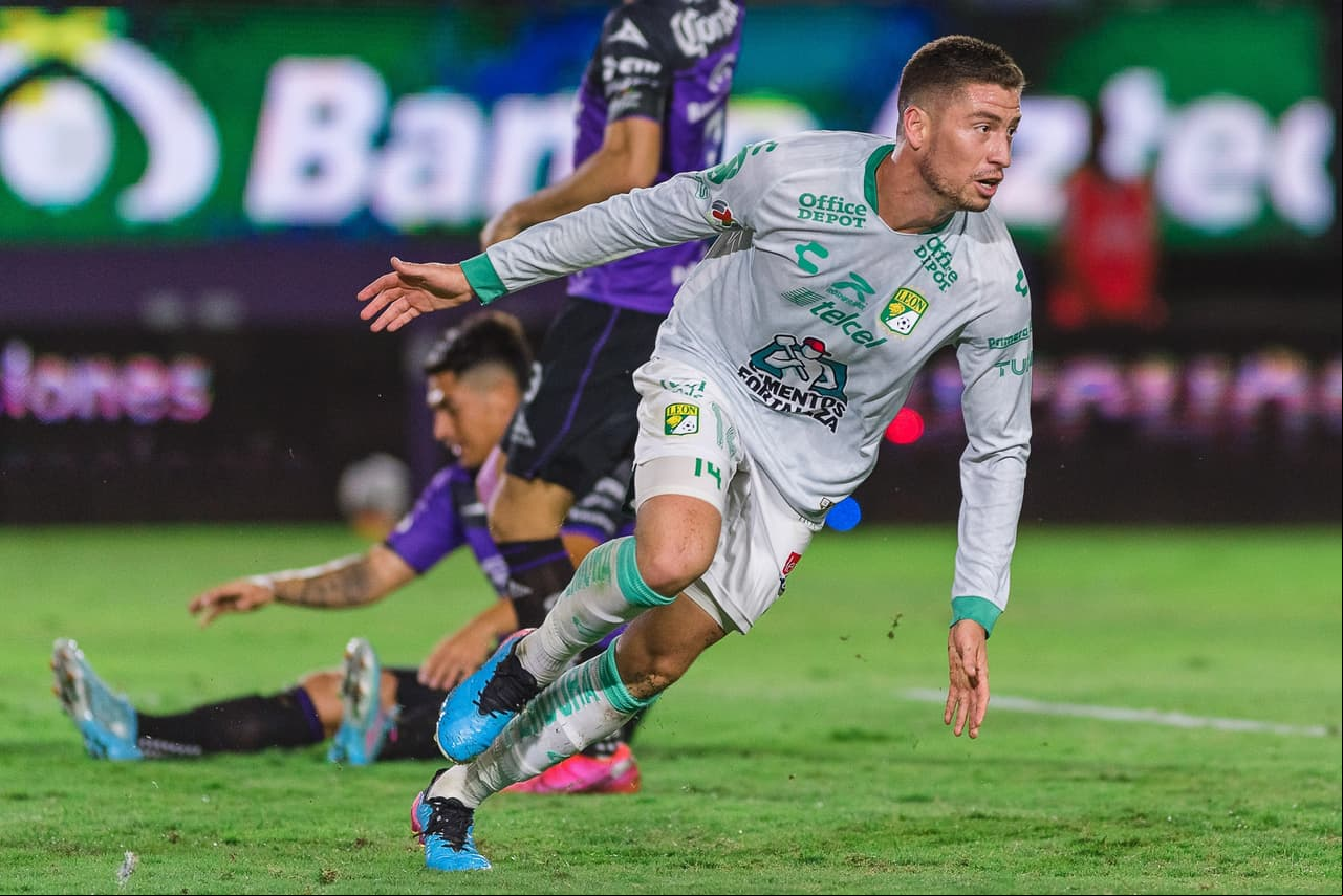 El seleccionado peruano le dio el triunfo al León ante Mazatlán.