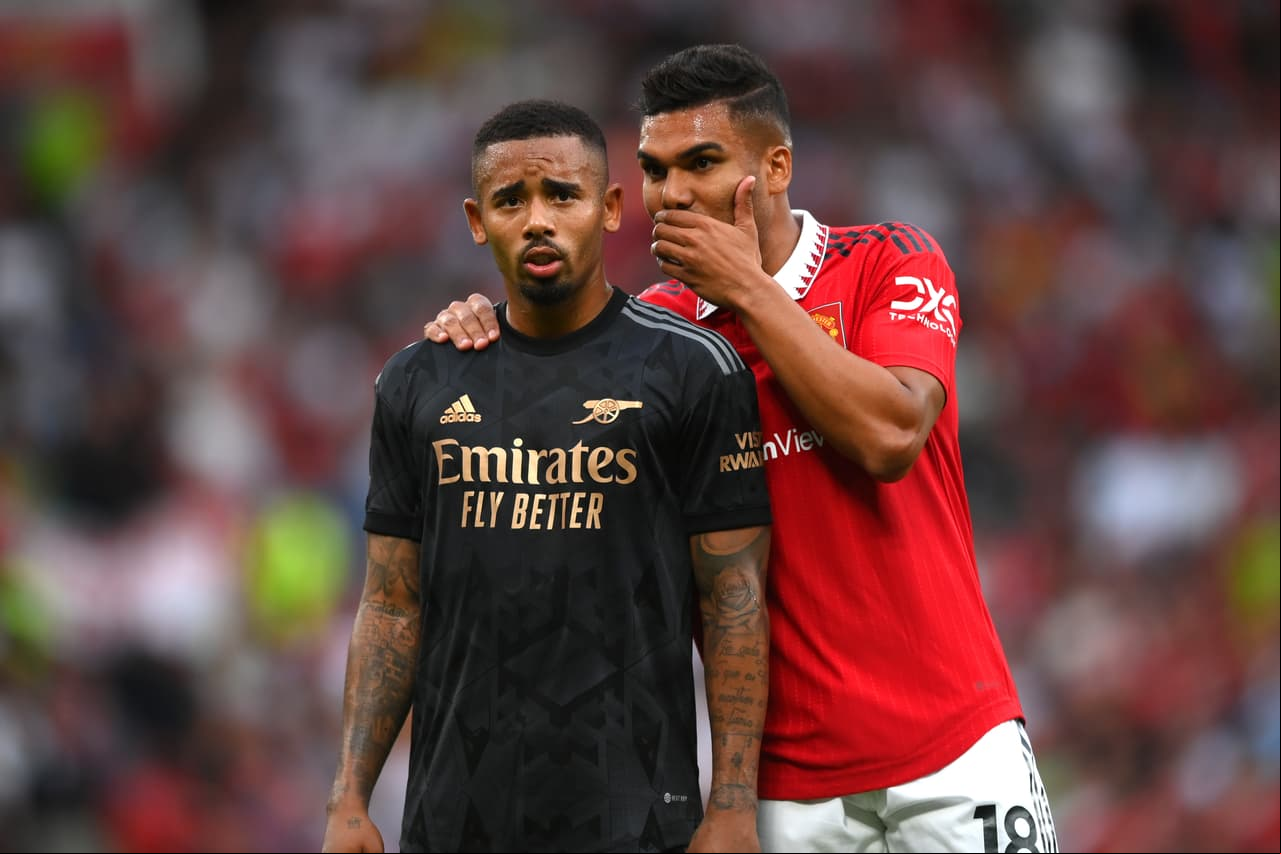 Manchester United venció al Arsenal con un doblete de Marcus Raschord y otro tanto de Antony, quien tuvo así un debut de ensueño.