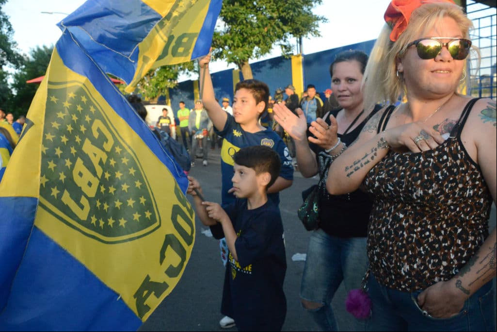Así despidió la afición de Boca Juniors a su equipo antes de viajar a Madrid para la Vuelta de la Final de la Copa Libertadores de América que se jugará el domingo entrante.