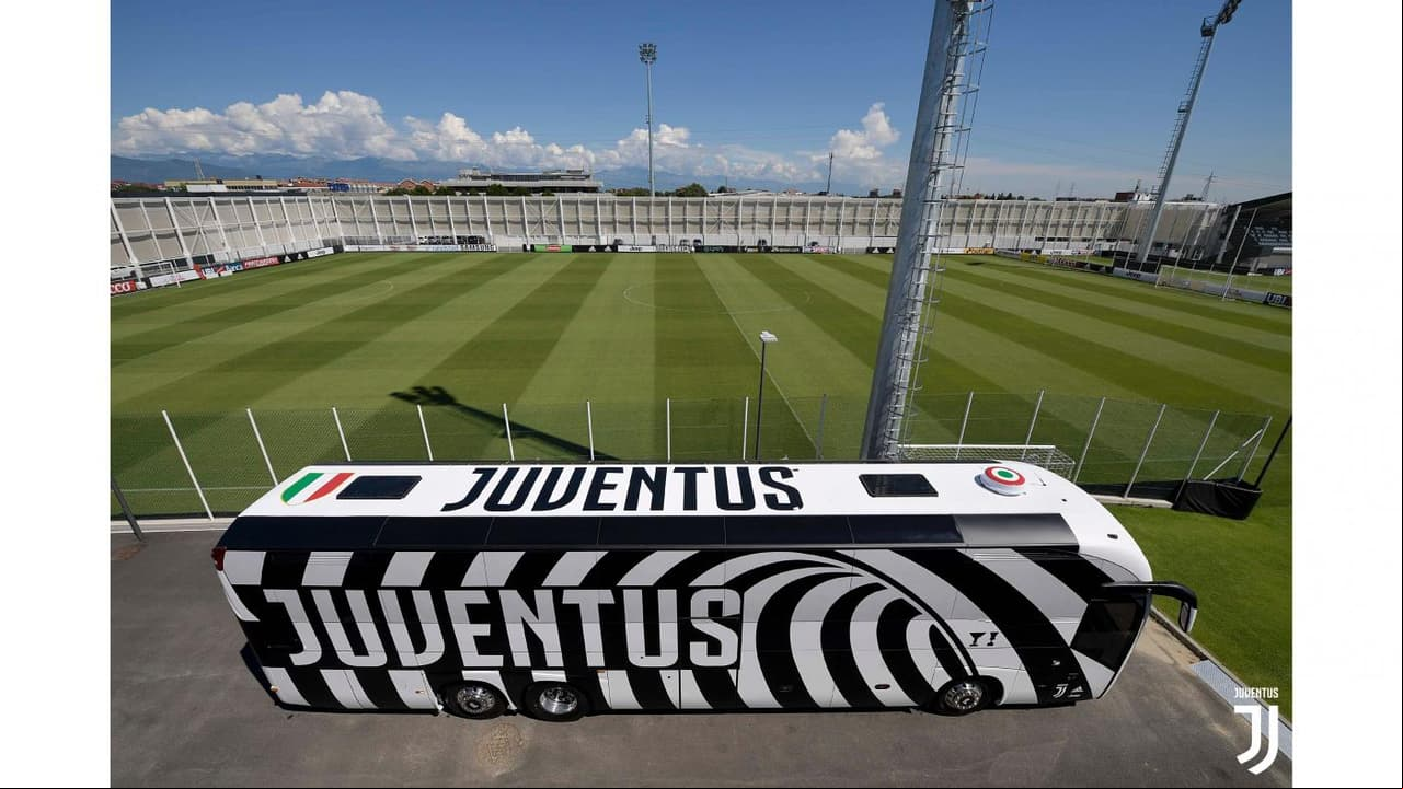 El equipo de Turín hizo oficial el innovador diseño, el cual fue trabajado de acuerdo a la imagen del club que cambió la pasada temporada con la modernización del escudo.