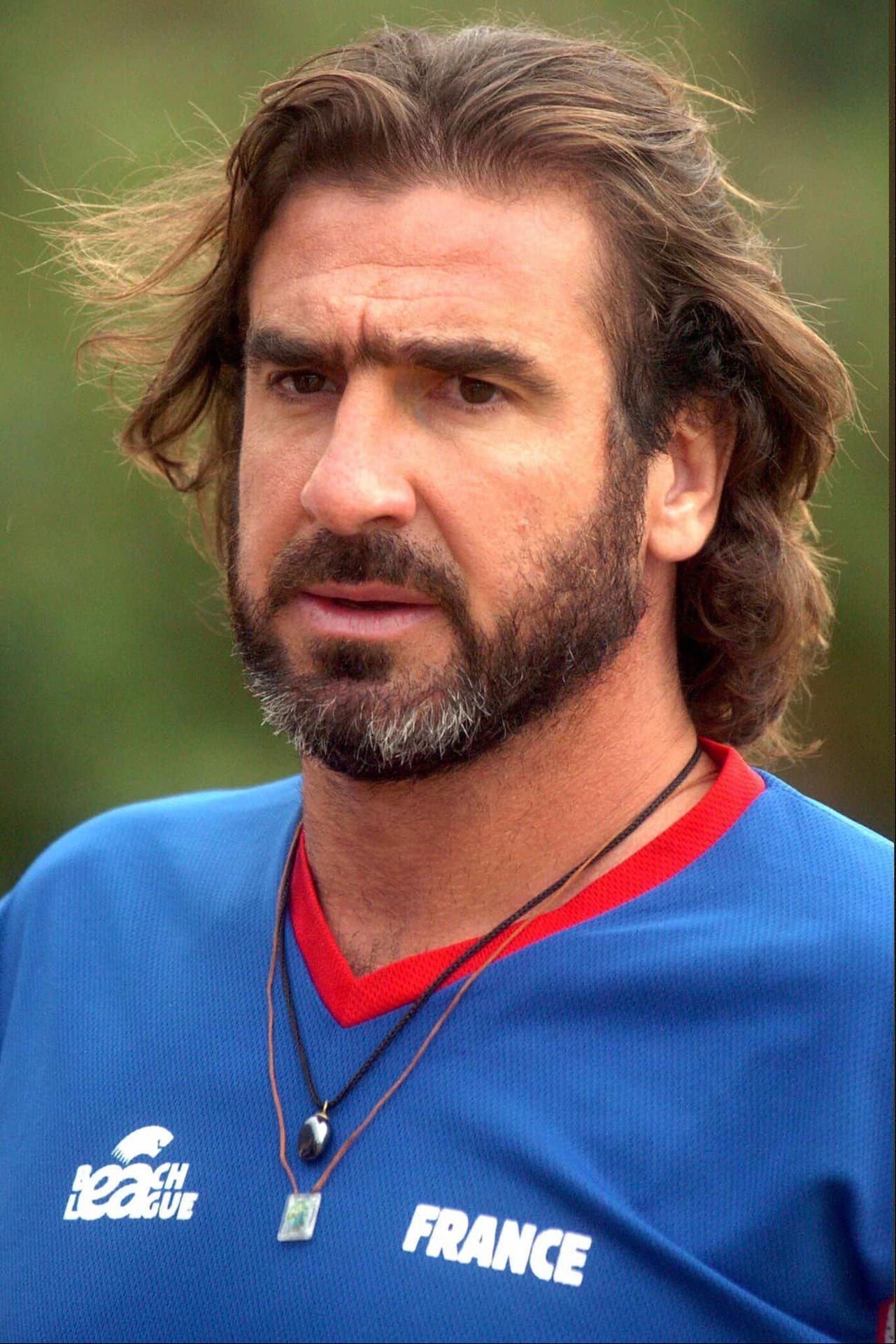 La sangre gitana de Cantona le hizo un jugador de fuerte carácter y le ha hecho incursionar en la actuación y en la política.