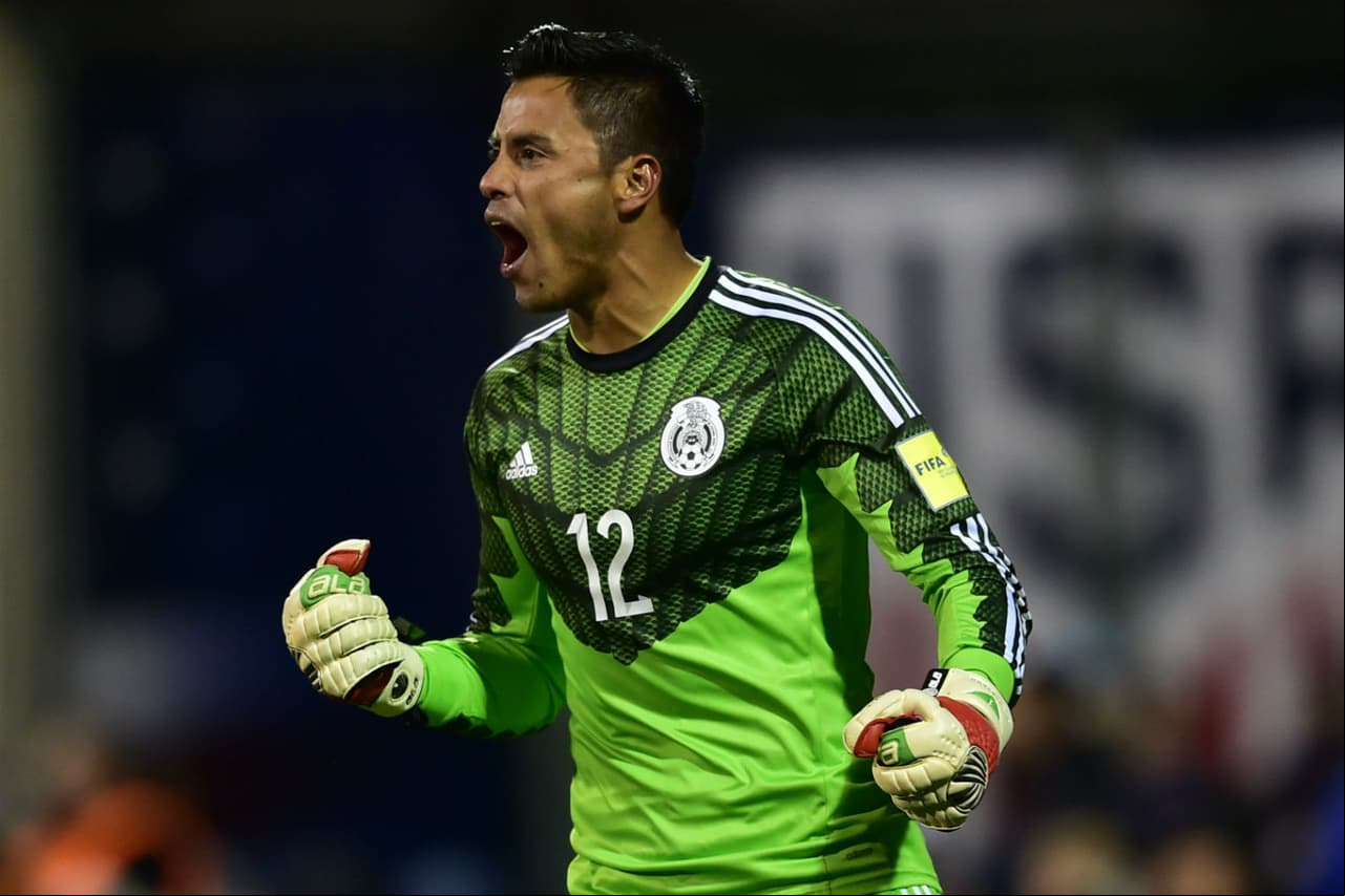 <b>Alfredo Talavera </b>era el tercer portero de Miguel Herrera. Su buen momento con Toluca y las rotaciones de Osorio le han resultado benéficas: fue el titular en el partido ante Estados Unidos en Columbus, donde vimos a la alineación ideal del técnico colombiano.