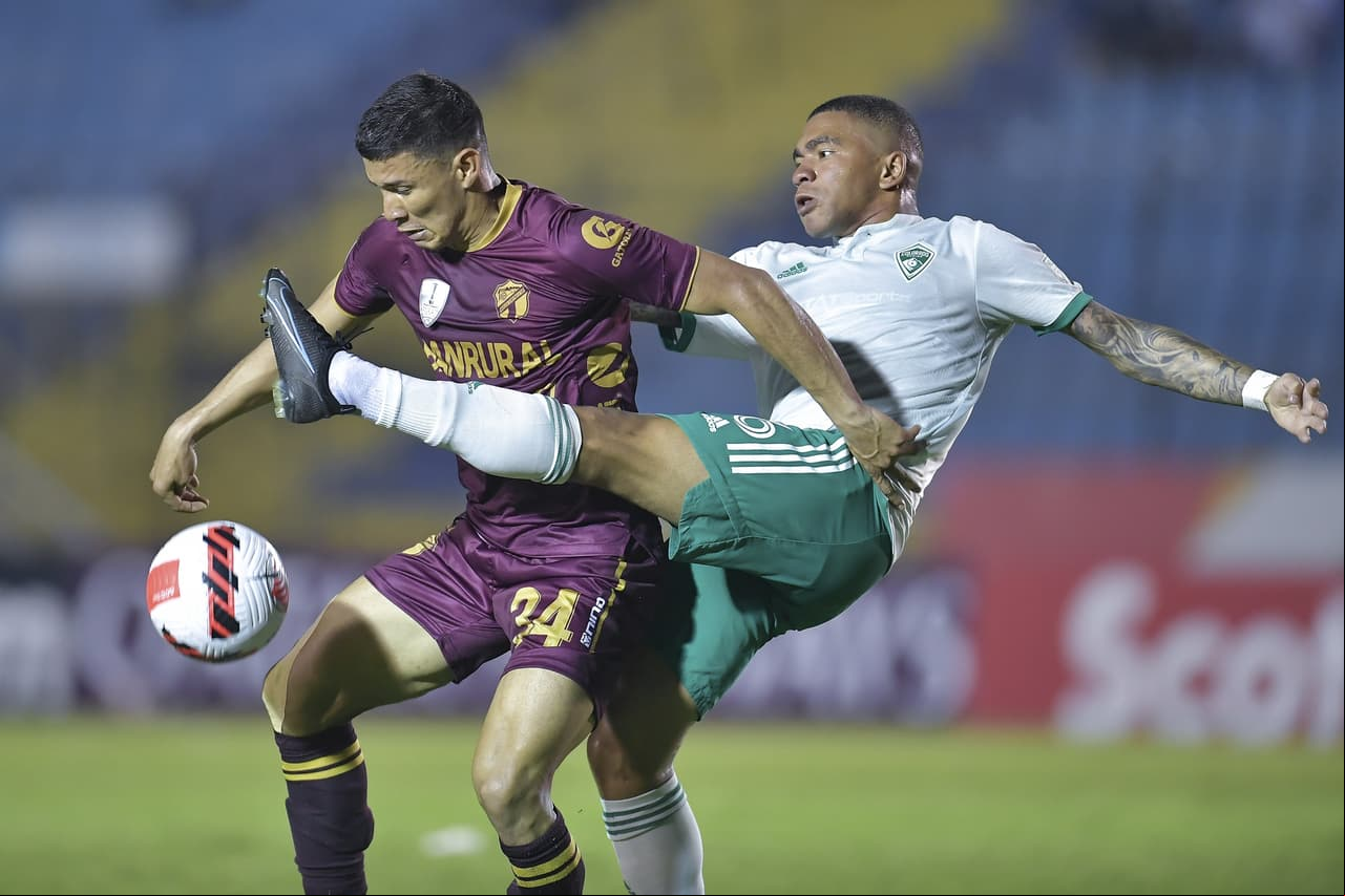 Gracias a que Karel Espino logró batir a William Yarbrough al minuto 89, Comunicaciones pega primero y vencen 1-0 a los Colorado Rapids en la ida de los octavos de final.