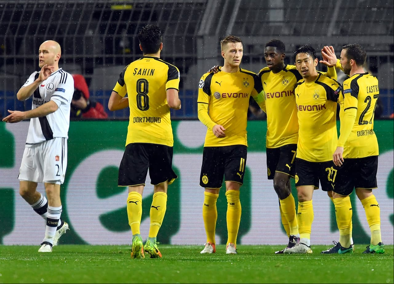 El local tuvo en su arma asiática la fórmula para remontar y con dos goles de Kagawa a los minutos 17 y 18 ponía el juego 2-1 a su favor. hasta ese momento, la estadística decía que se anotaba un gol cada seis minutos.