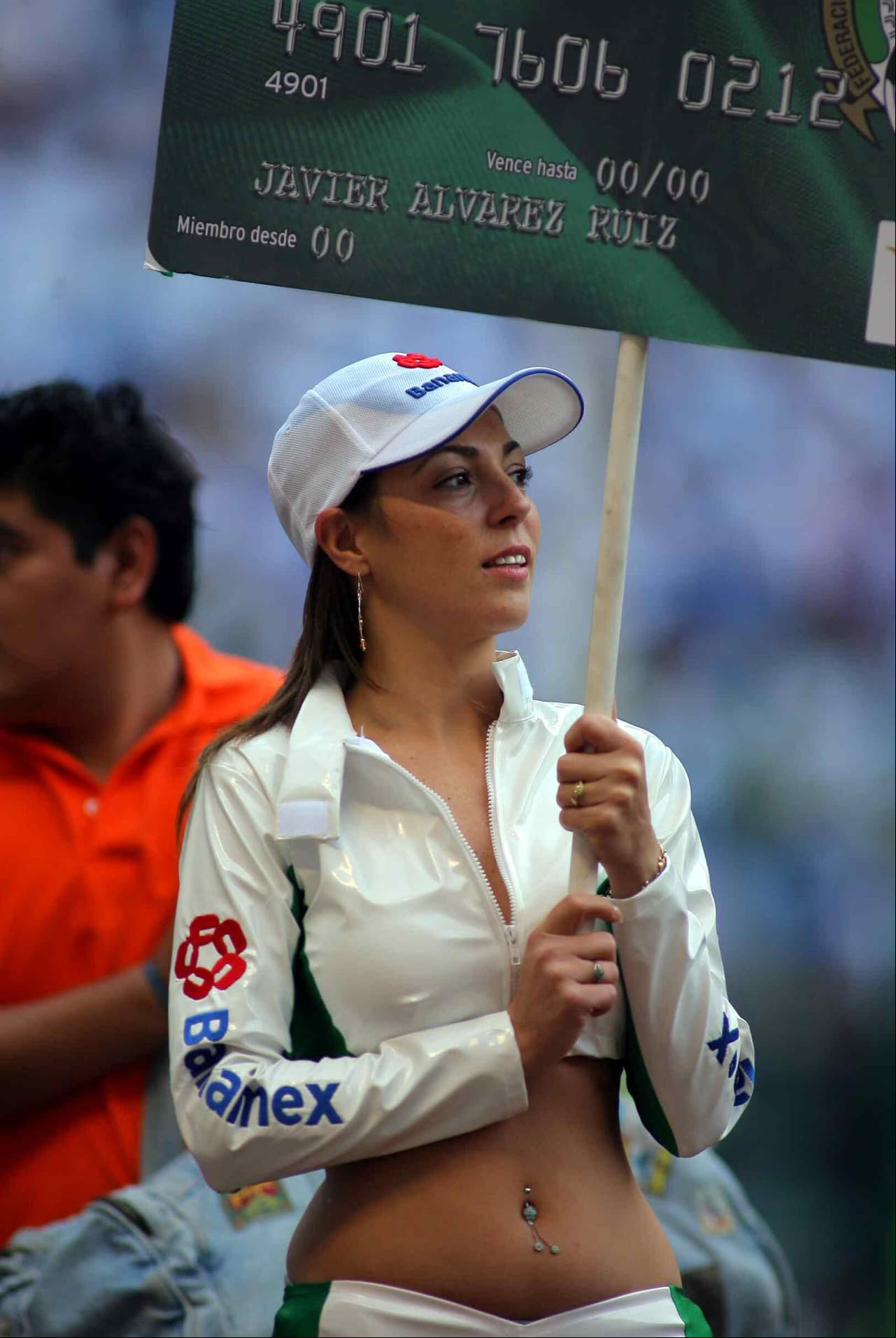 La belleza de las porristas en la fecha 9