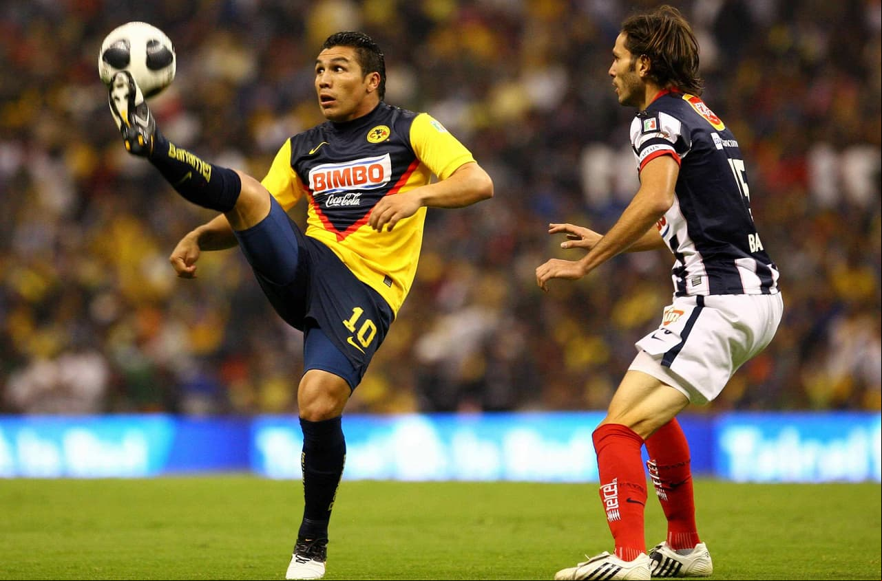 Salvador Cabañas vivió, quizá, su mejor momento con 'las Águilas' del América y convirtió 66 tantos para instalarse en la antesala de los máximos goleadores.