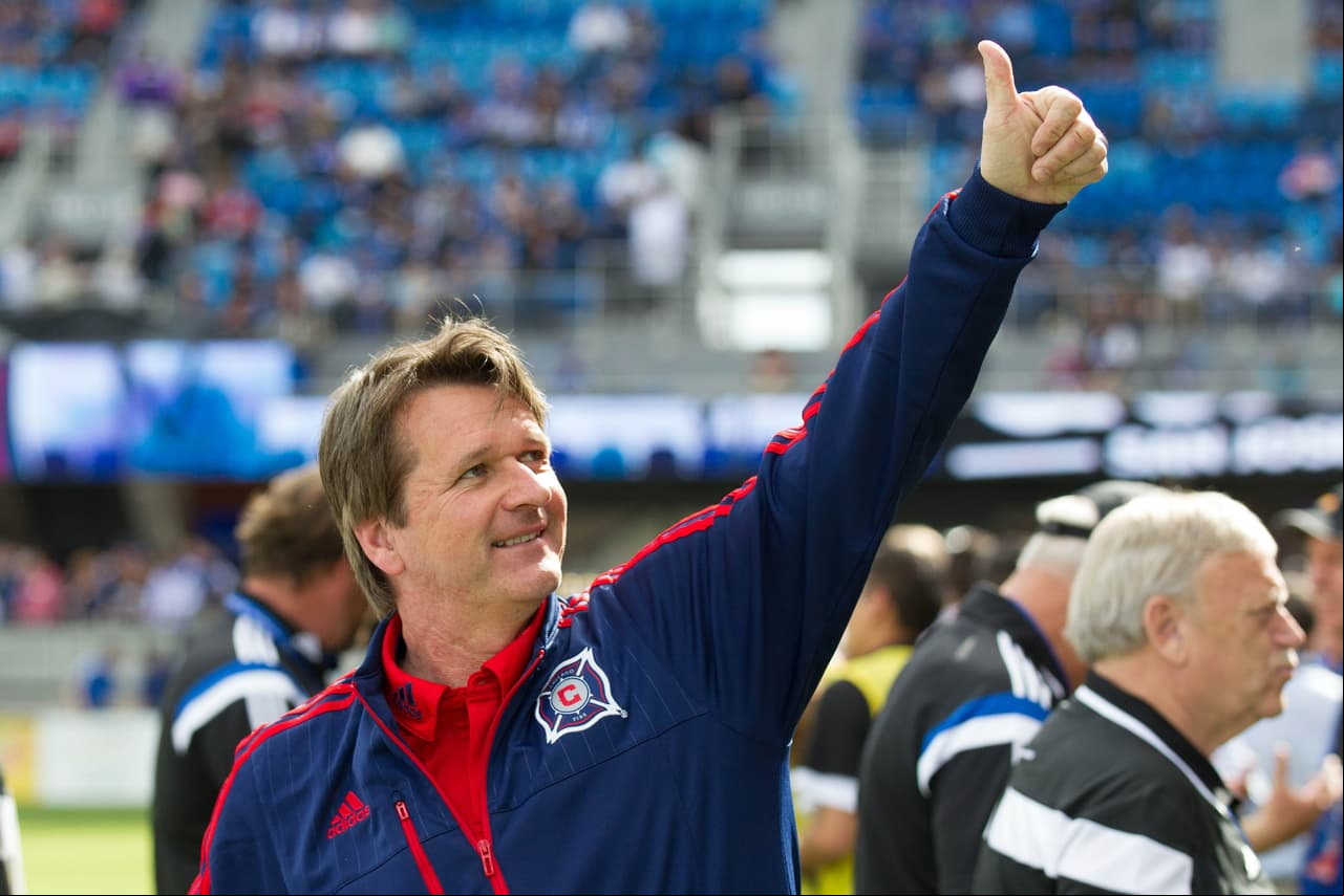 Frank Yallop - Asistente en Tampa Bay y D.C. United en el 2000 bajo el mandato de Thomas Rongen, Yallop fue nombrado DT de San Jose en el 2001 donde ganó dos títulos de liga. Ahora con Chicago.