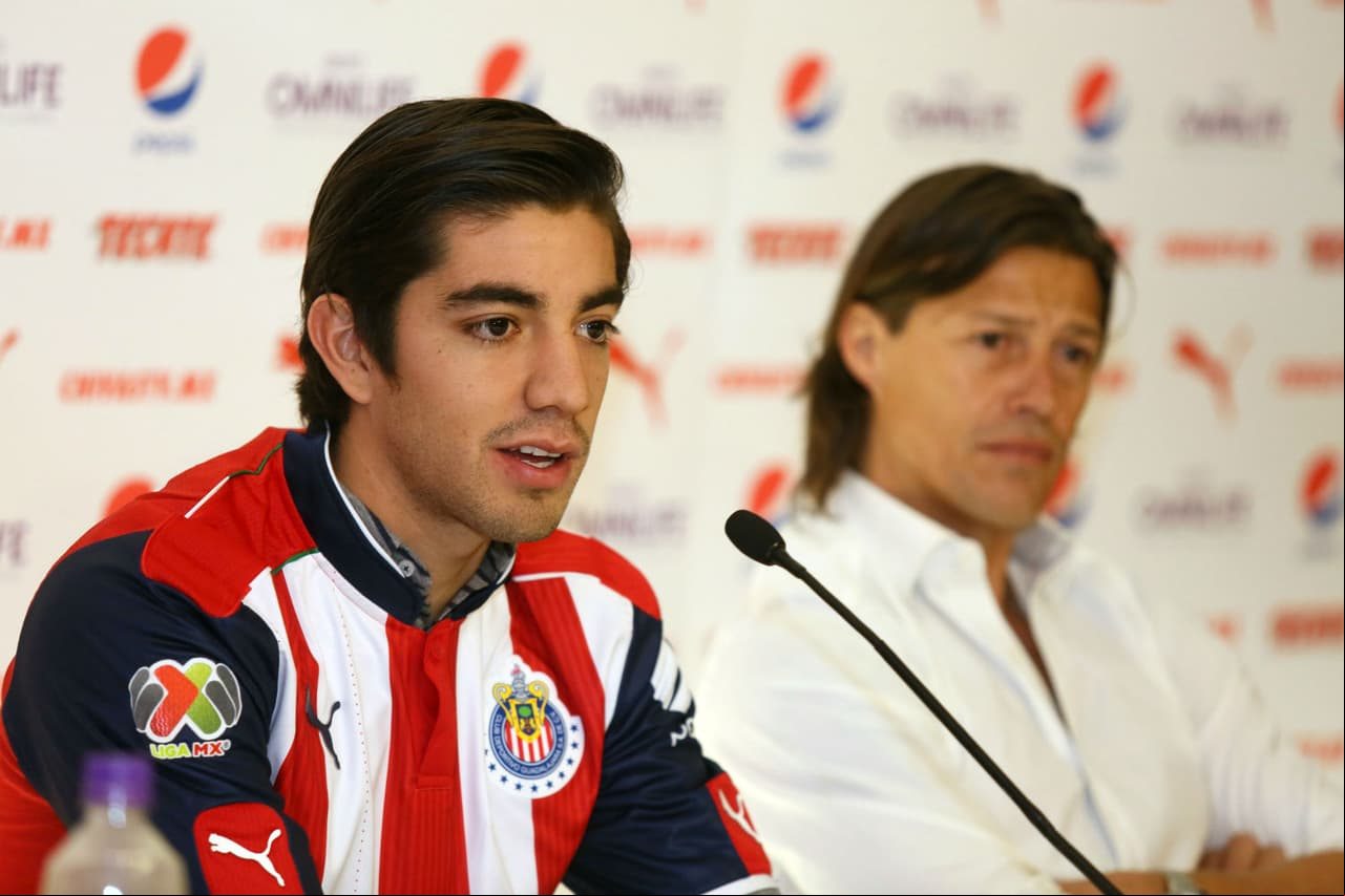 Sólo como mero protocolo, en el Draft se oficializó la compra definitiva de
<b> Rodolfo Pizarro</b> por parte de las Chivas al Pachuca.