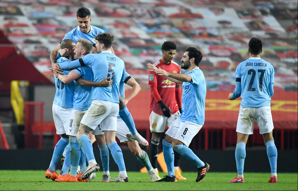 Manchester City se impone con dos goles a cero ante Manchester United y es el segundo finalista de la EFL Cup. Las anotaciones corrieron a cargo de John Stones al minuto 50, seguido de Fernandinho al minuto 83.