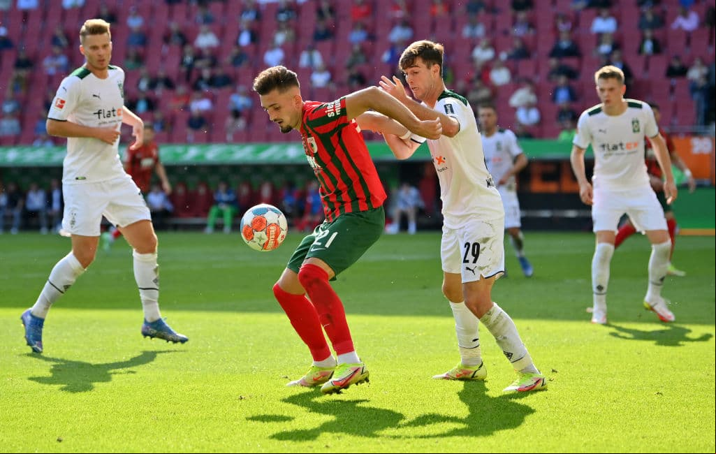 Augsburg sabe imponer la localía y vecen 1-0 al Borussia Moenchengladbach.