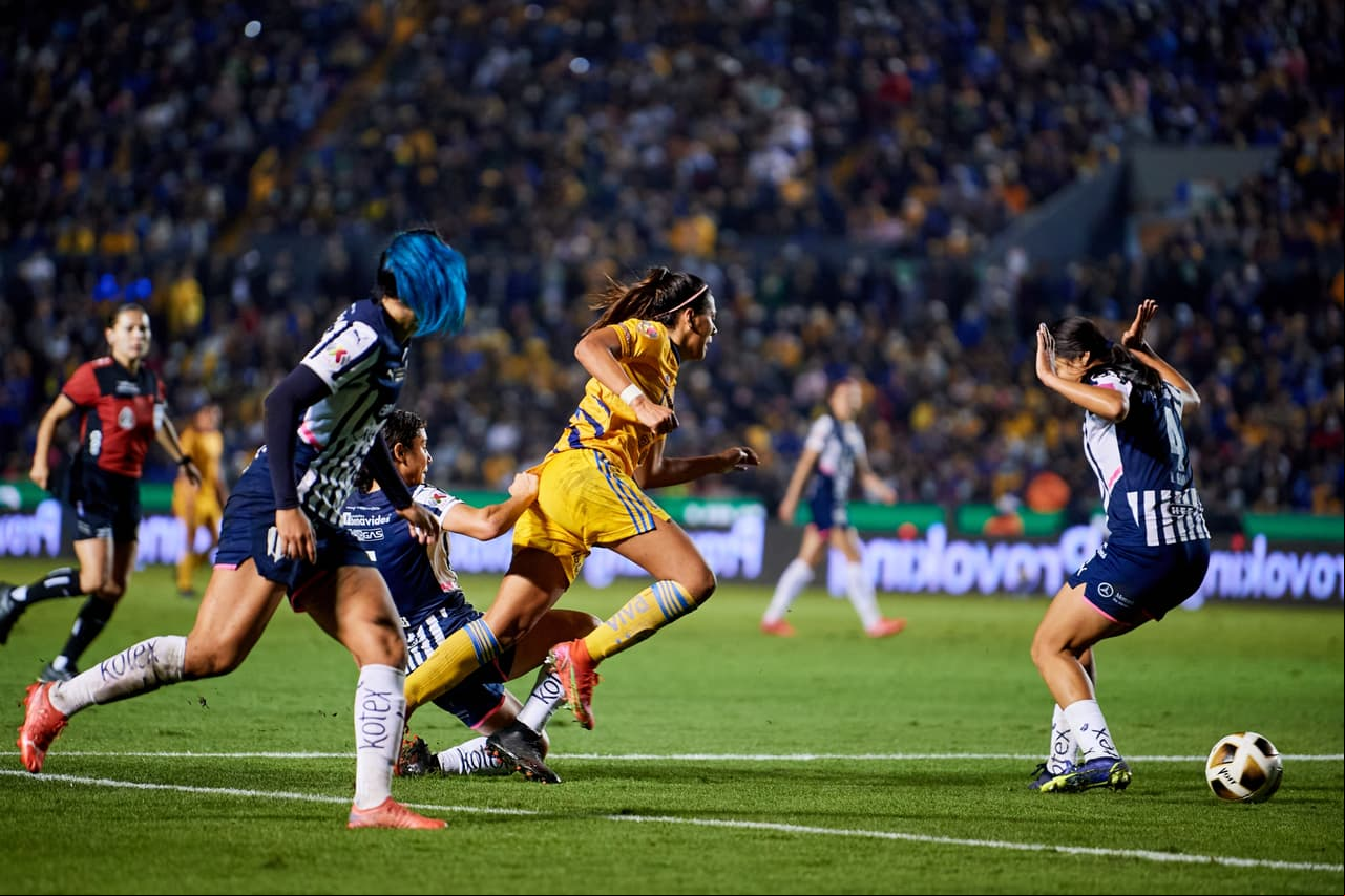 Tigres y Monterrey definieron al equipo campeón de la Liga MX Femenil en una final de alarido.