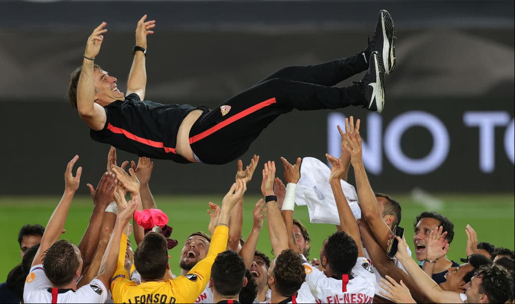 Las postales de la celebración del cuadro de Lopetegui tras imponerse al Inter en la final.