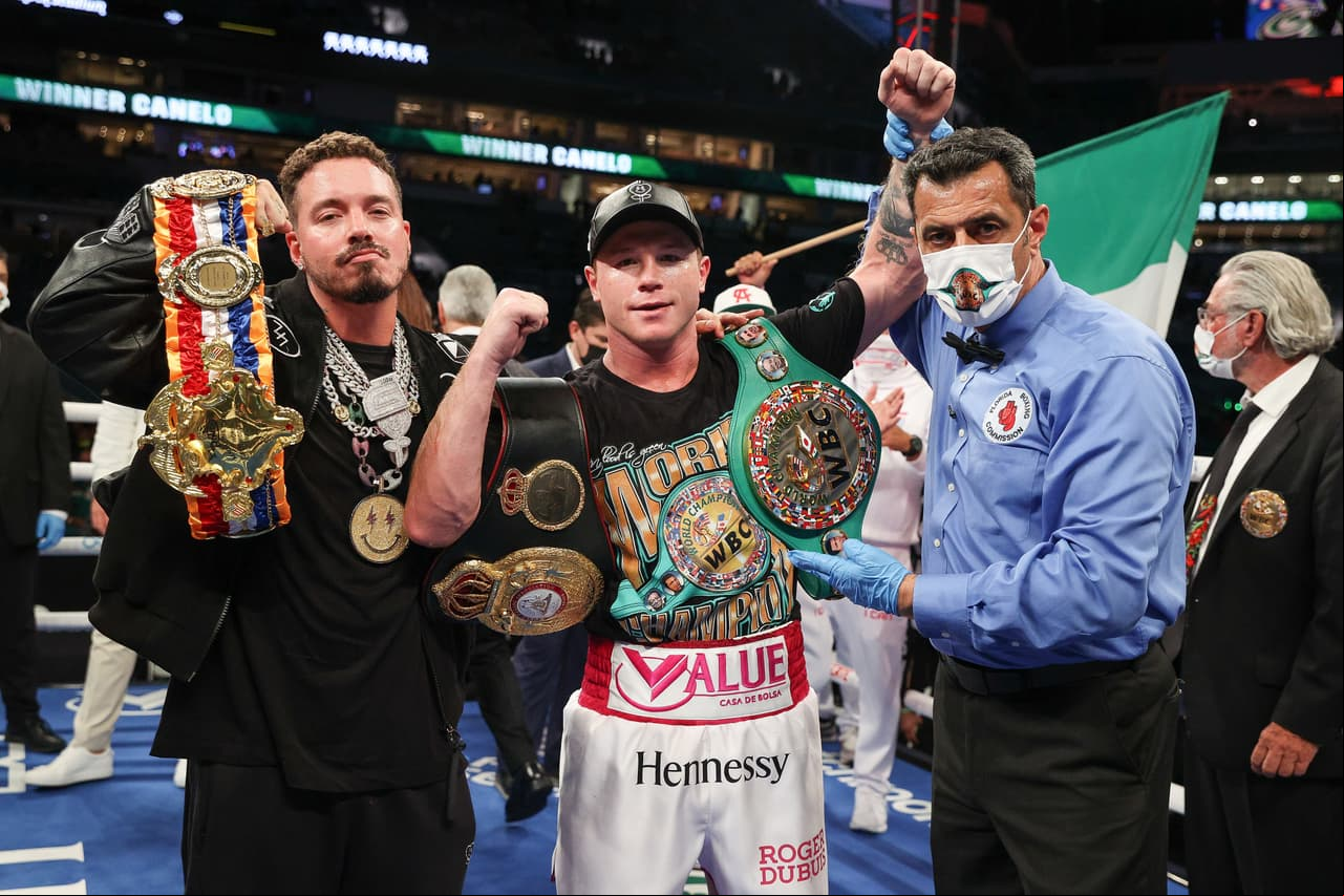 ¡Las espectaculares imágenes del combate entre ‘Canelo’ y Yildirim! | El púgil tapatío sigue haciendo historia en los supermedianos: retuvo los títulos supermedianos del CMB y AMB.