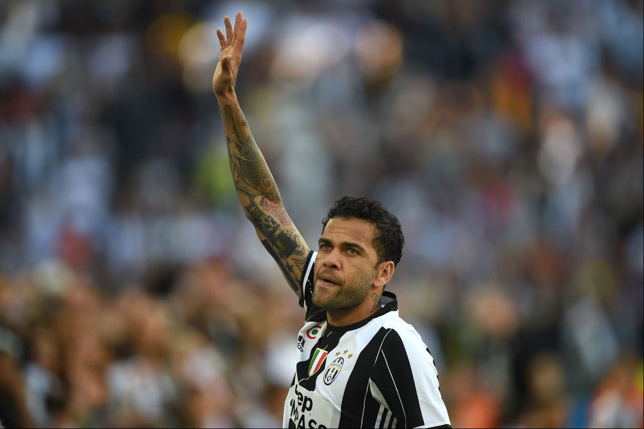 Este fue un nuevo título para el brasileño Dani Alves, que llegó como refuerzo esta temporada a sus 34 años y que aportó con su experiencia y capacidad.
