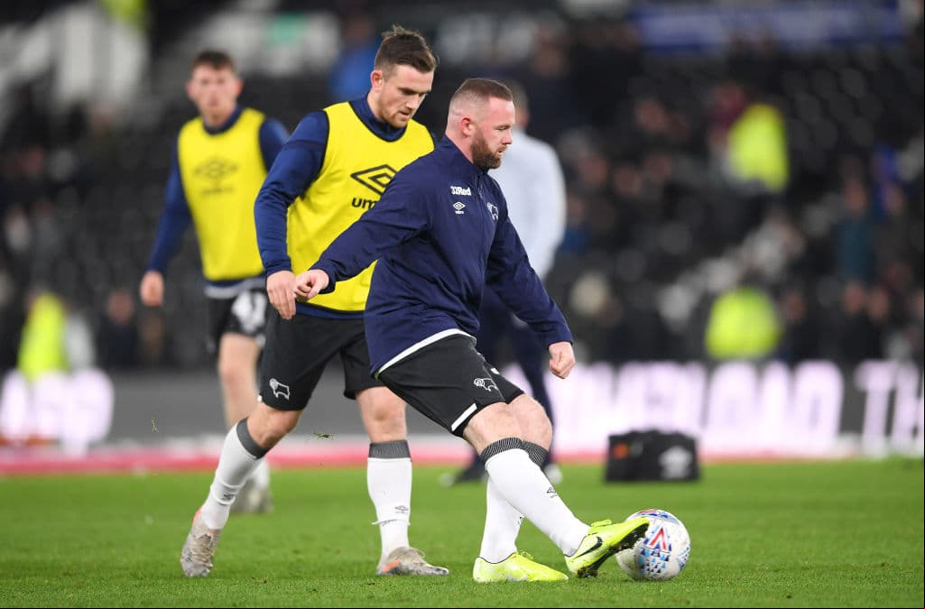 El delantero fue el capitán en el triunfo 2-1 sobre el Barnsley; Marriott y Waghorn anotaron para los locales, Simoes Inacio descontó para la visita.