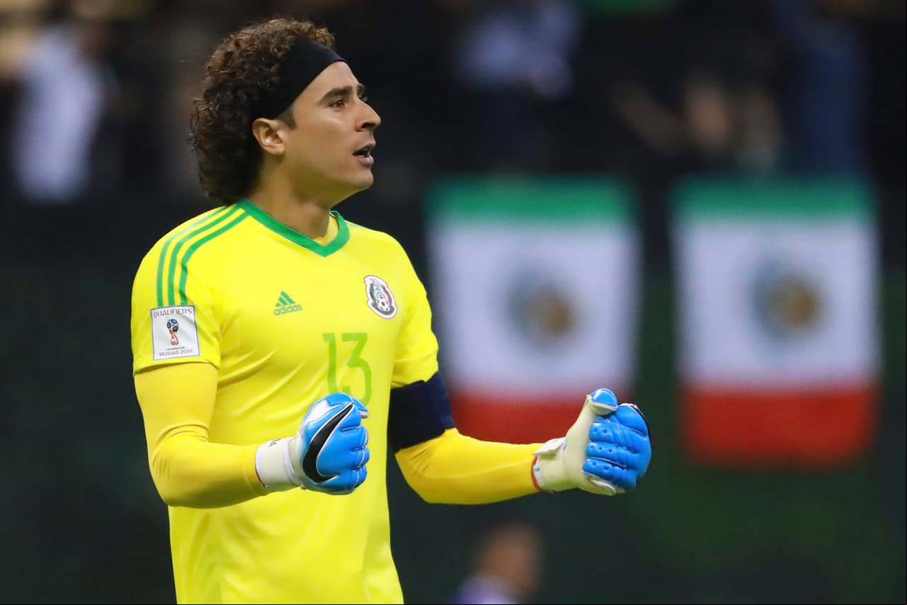 Guillermo 'Memo' Ochoa cumplió 15 años como profesional en el arco desde su debut, momento en el que de paso cambió una parte de la historia del fútbol mexicano.