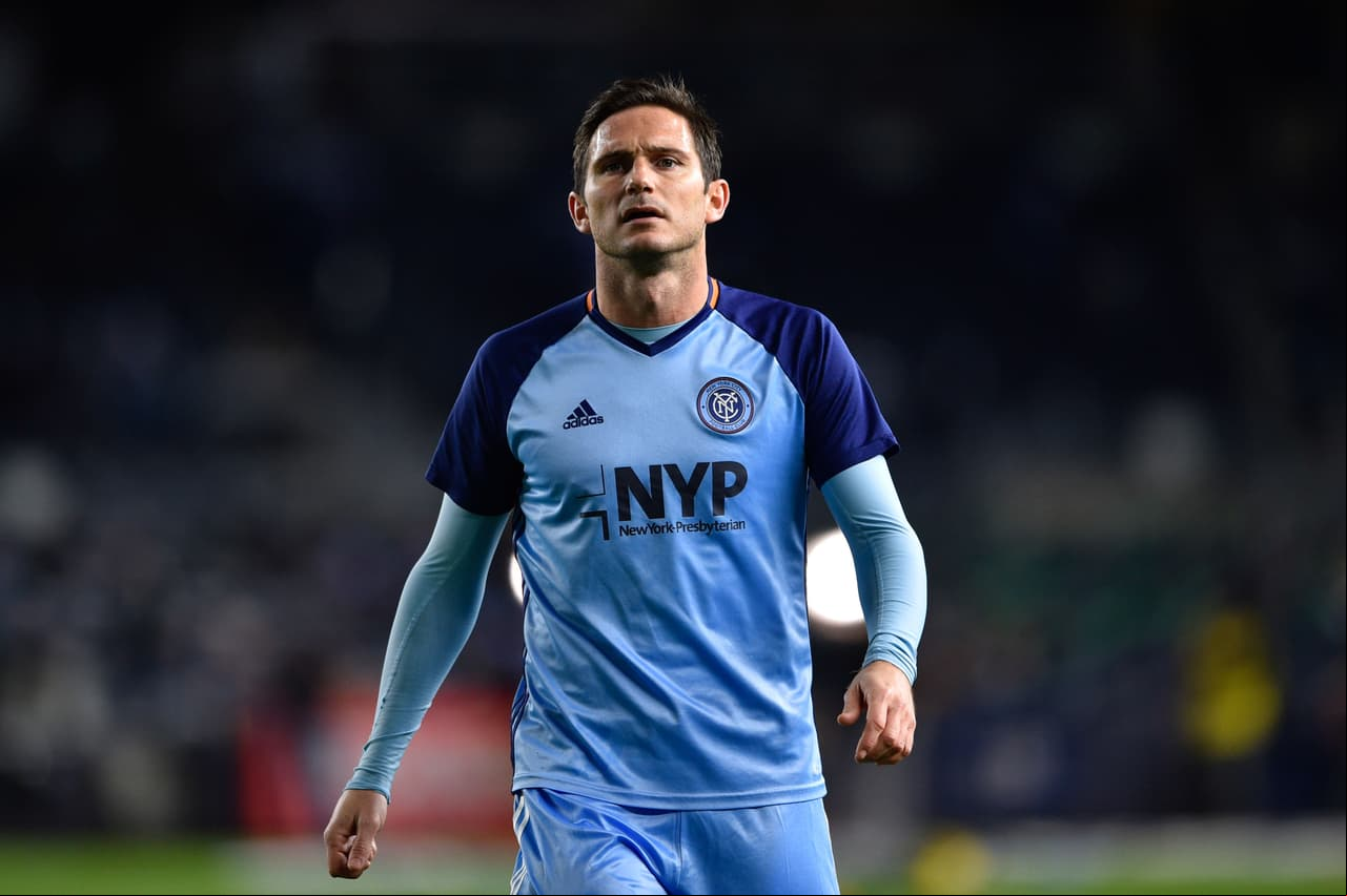 Frank Lampard llegó a NYCFC en 2015 y en principio pareció ser un fichaje de pocos frutos, luego de pasar la mayoría de su primera temporada fuera de la cancha por lesión. Su segundo año fue más positivo, convirtiendose en el primer jugador en la historia de NYCFC en anotar un triplete. Al final, el inglés se despidió sin títulos en Norteamérica.