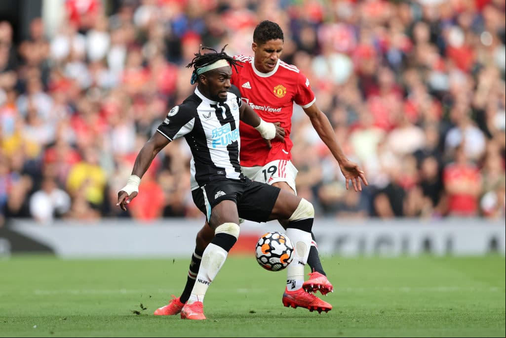 El astro portugués volvió a vestir los colores del equipo que lo vio crecer y con un doblete, CR7 ayuda al Manchester United a golear 4-1 al Newcastle United.