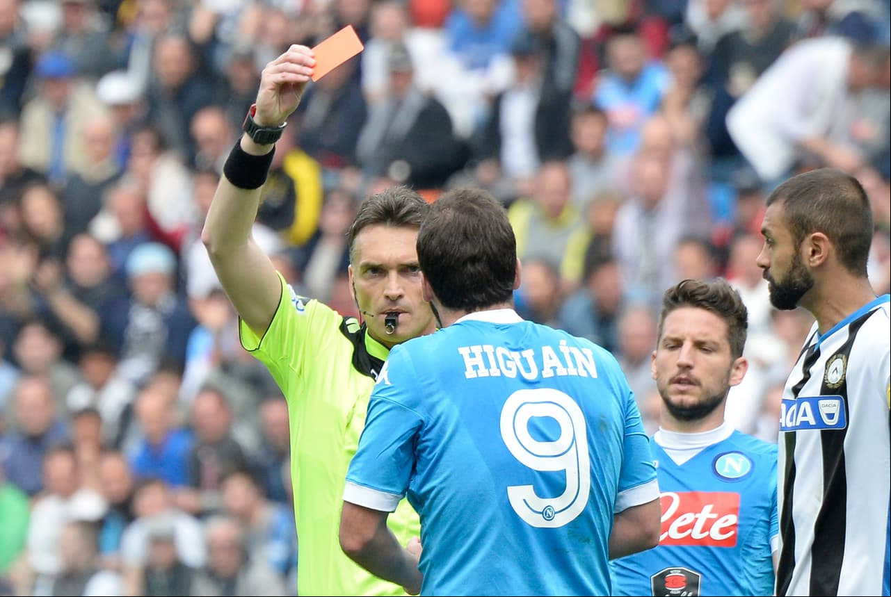 Gonzalo Higuaín fuera 4 juegos por expulsión ante Udinese