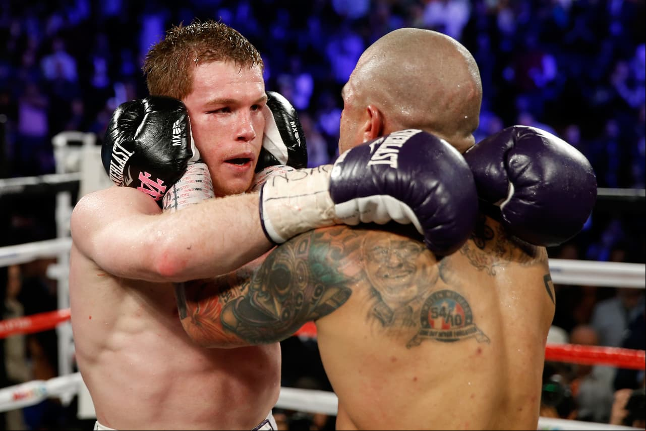 Después de realizar una de las mejores peleas de su carrera profesional, la que protagonizó ante Cotto, en el Hotel Mandalay Bay de Las Vegas, Álvarez, de 25 años, se mostró respetuoso con la figura de Cotto y dijo que estaba listo para el próximo reto, sin importar el rival que le pueda tocar.