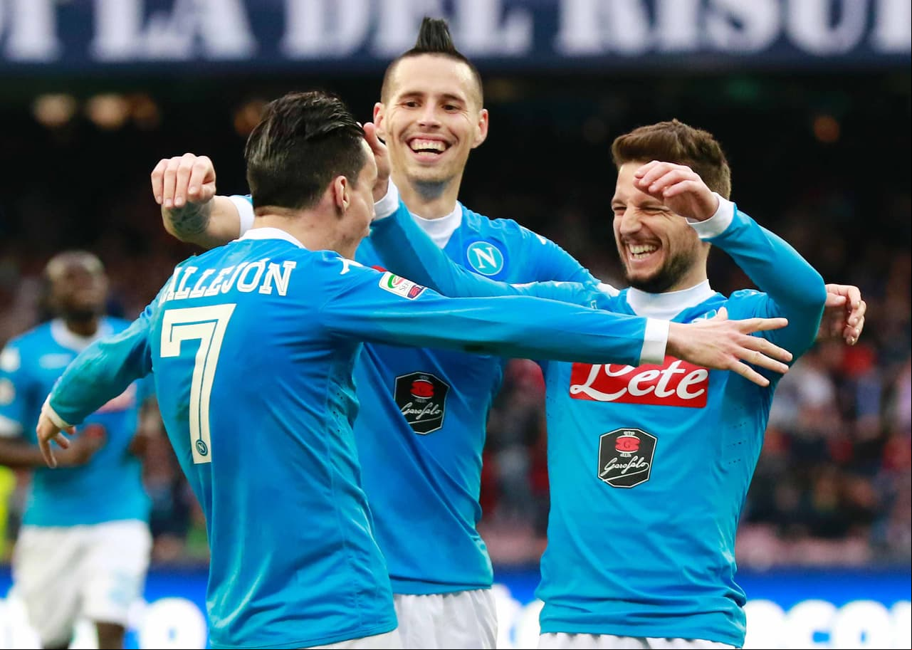Nápoles sigue líder tras golear al Empoli con otro tanto de Higuaín y doblete de Callejón