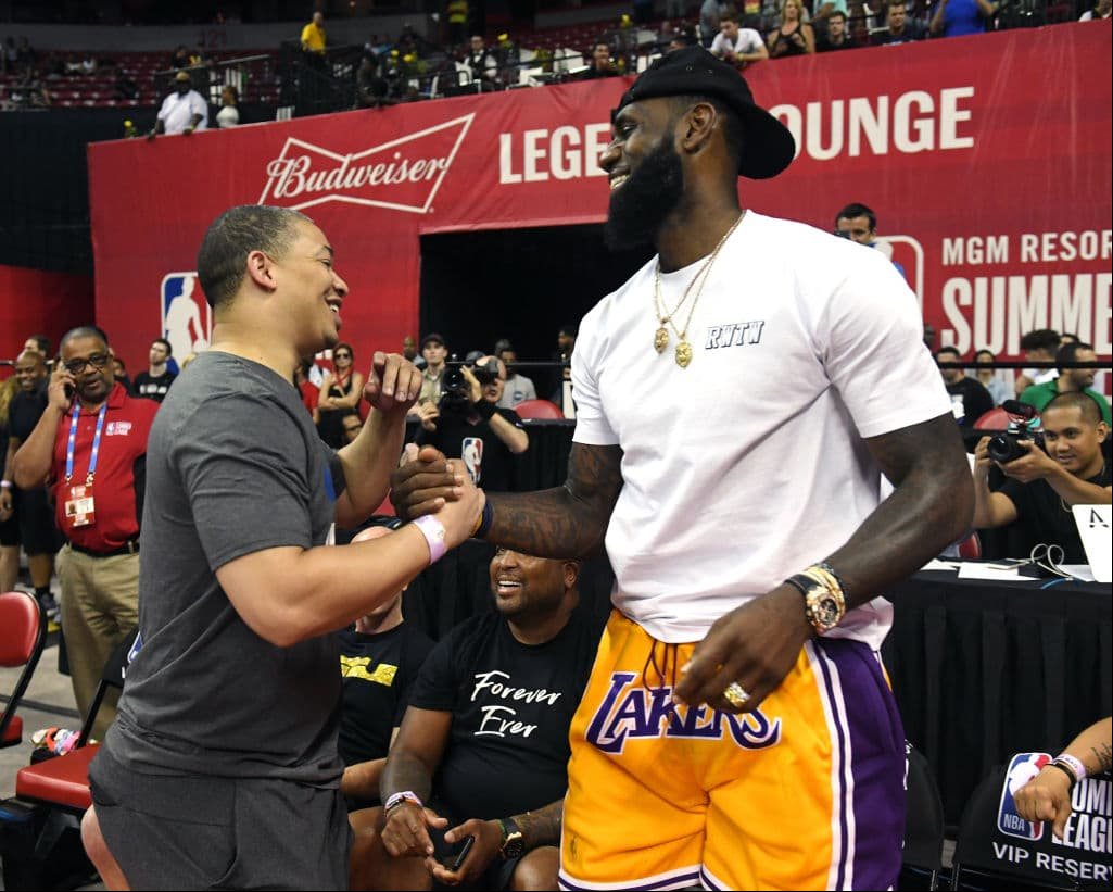 Sin embargo, no quedaron resentimientos entre James y el equipo de Cleveland, que entiende lo que dio el jugador por ganar siempre.