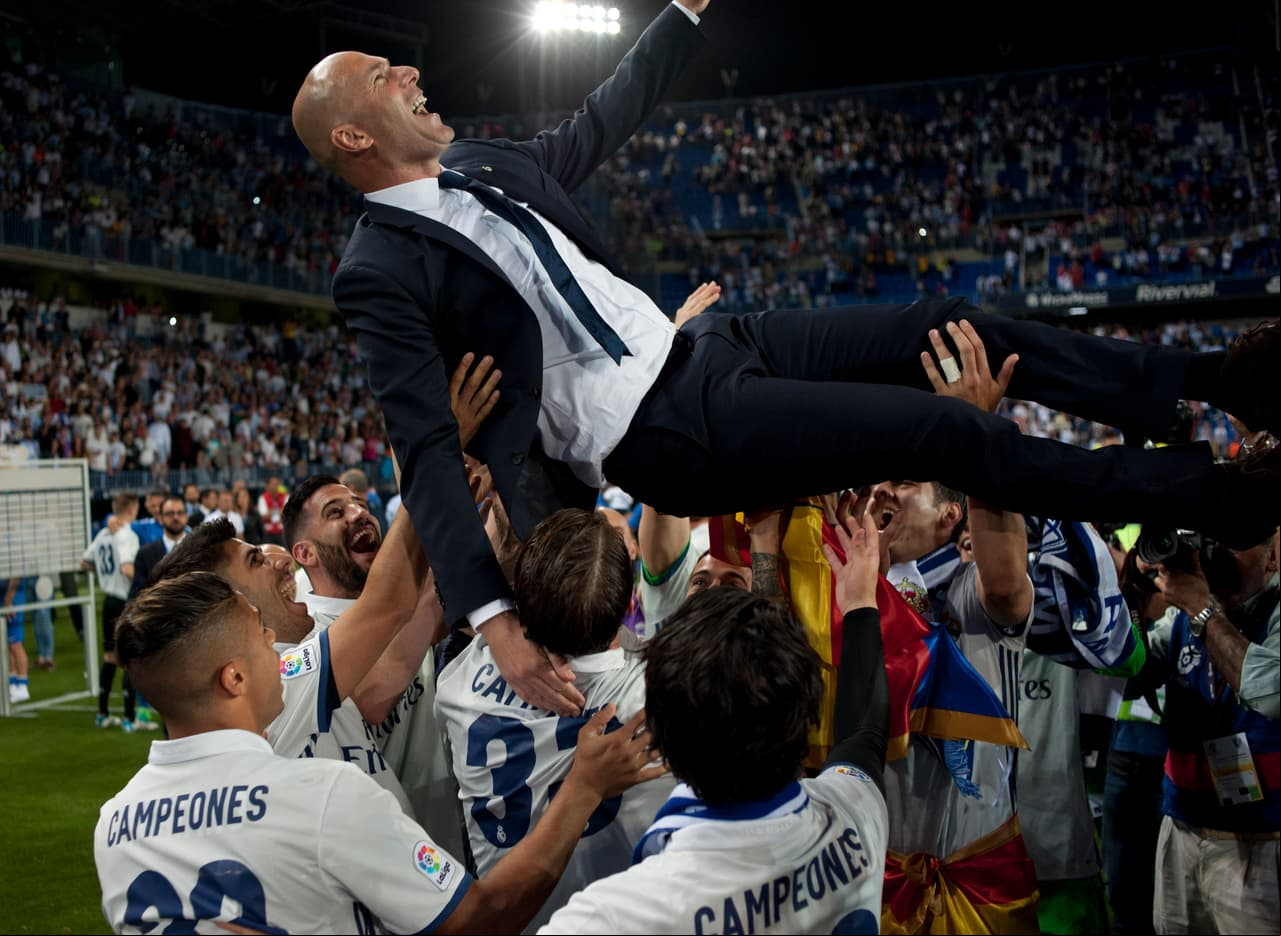 La fiesta de Real Madrid se prendio en La Rosaleda con el titulo 33 de La Liga en la historia del equipo blanco luego de confirmarse como el primero del torneo español.