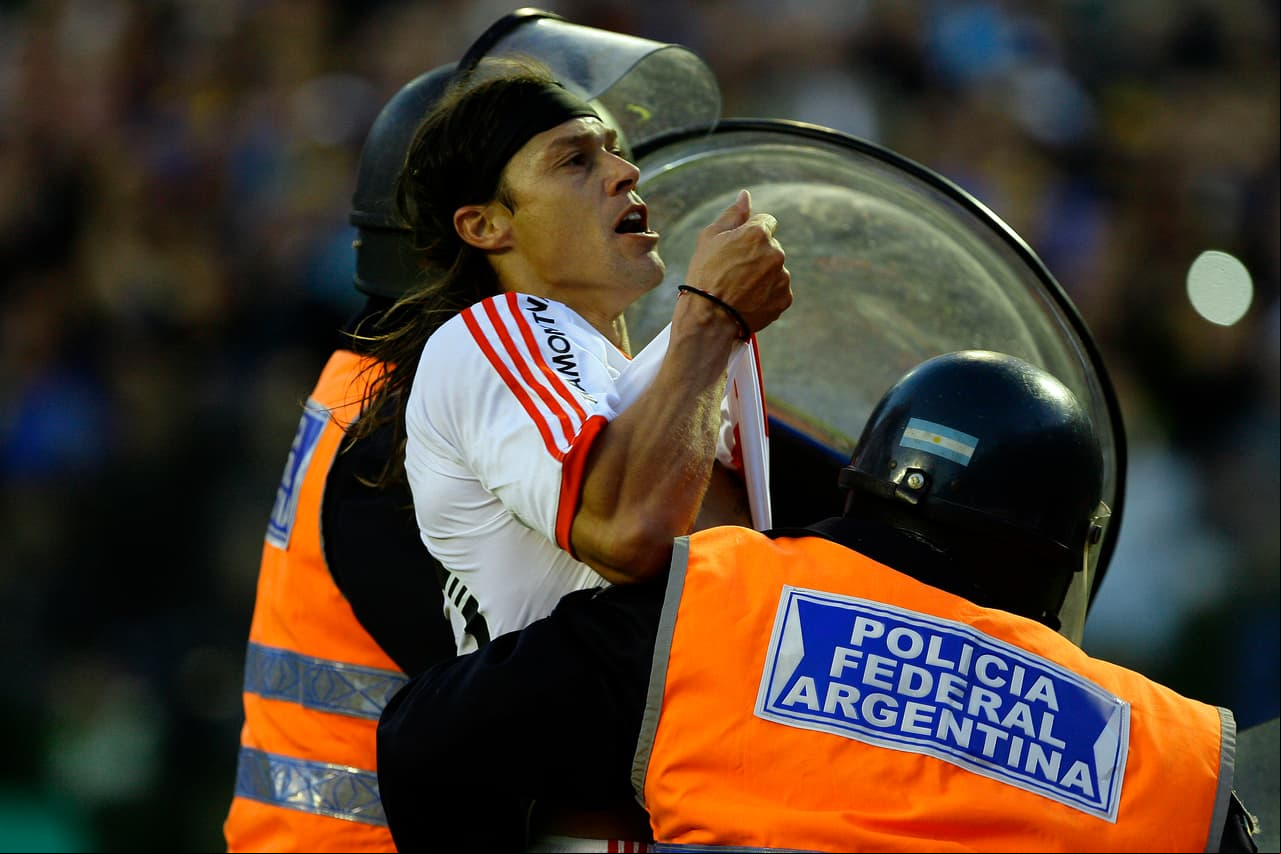 Bielsa sigue hablando maravillas de Almeyda por su inteligencia táctica, su despliegue físico y su amor por la camiseta.
