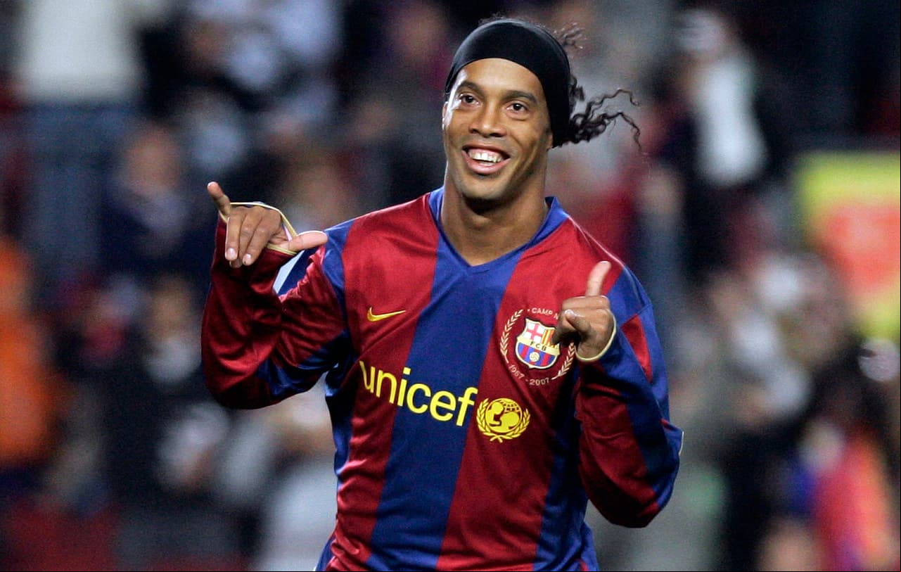 Sin duda, Ronaldinho se convirtió en uno de los referentes del jogoi bonito en su paso por Barcelona.