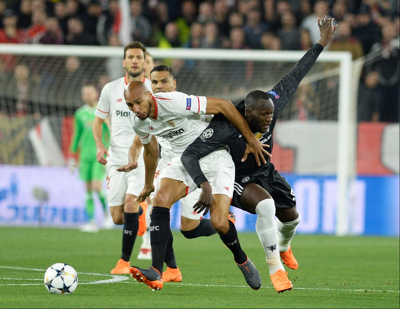 Sevilla llegó a esta instancia tras clasificar como segundo de su grupo, detrás de Liverpool y con el antecedente de siempre recibir gol en sus partidos de octavos de final.