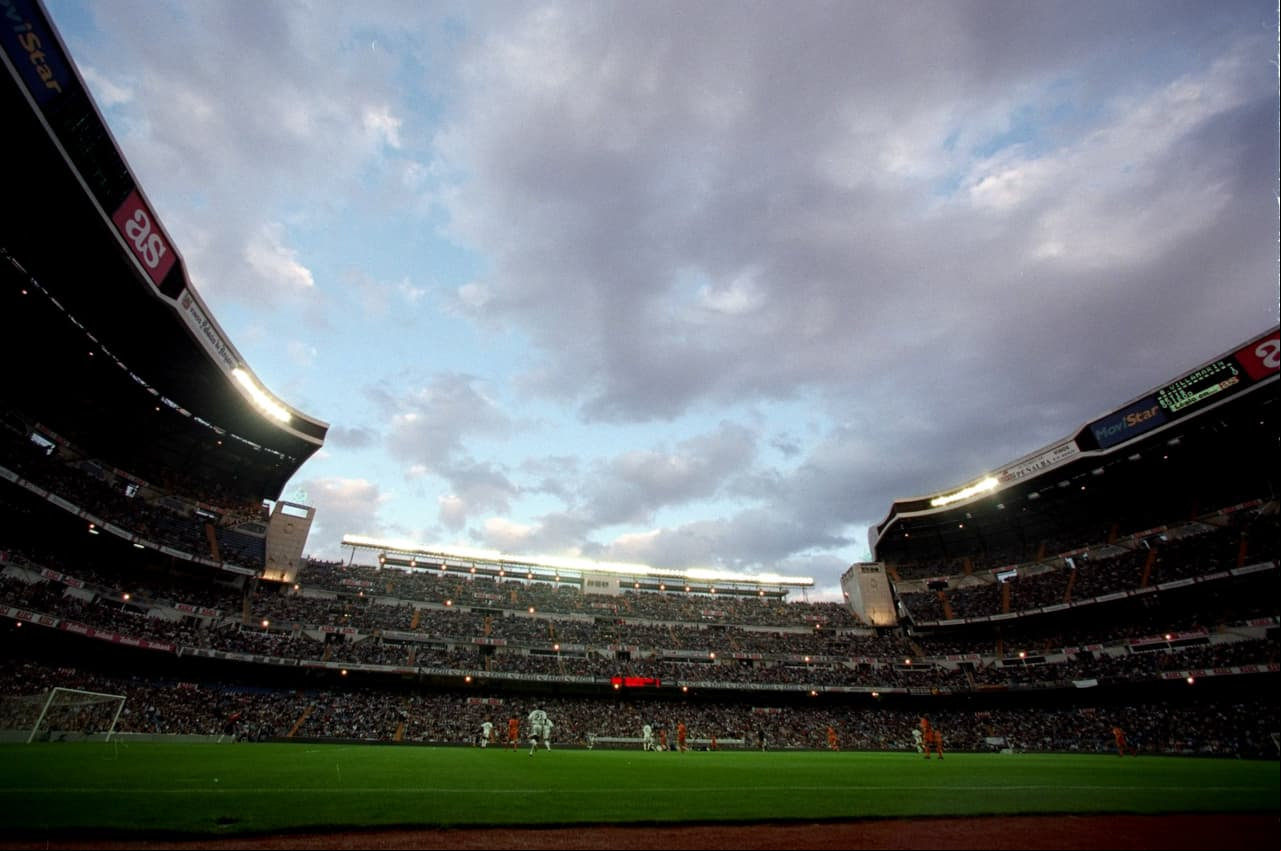 <b>Santiago Bernabéu (España 1982) - </b>90,800 espectadores.