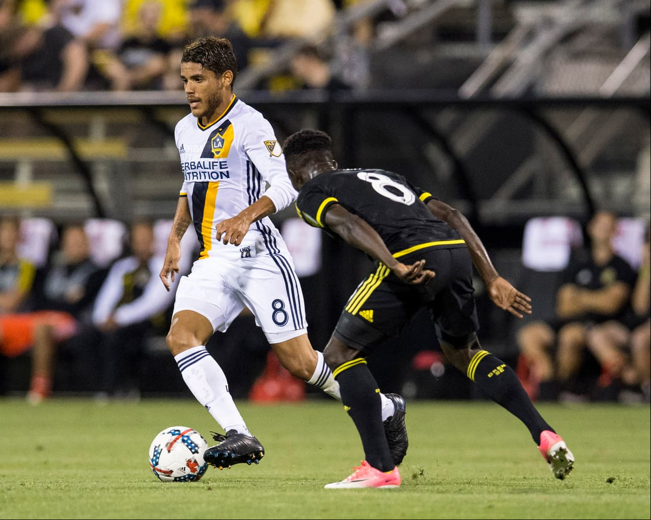 Polémicas decisiones del VAR le propinan otra derrota al Galaxy de Jona dos Santos en Columbus