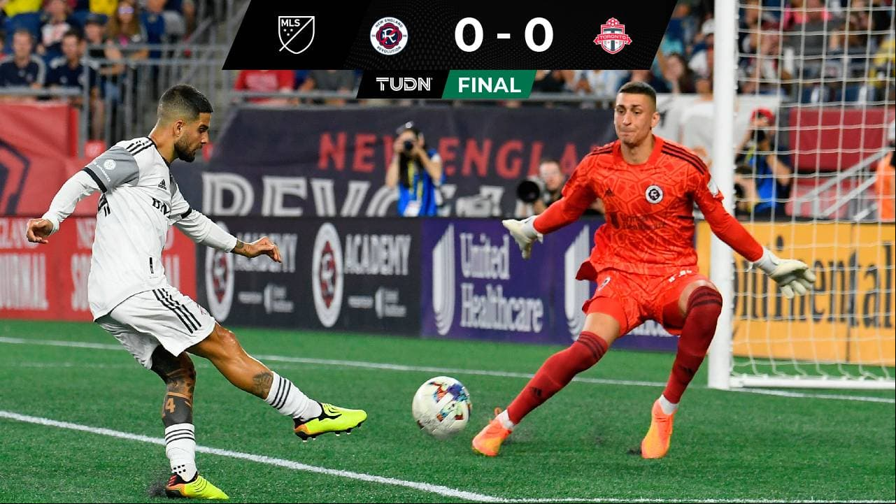 Lorenzo Insigne falló el penalti que le hubiera dado el triunfo a Toronto