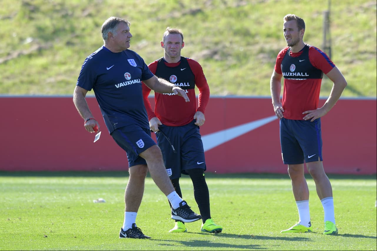 A Sam Allardyce el sueño de ser DT de Inglaterra le duró dos meses y un solo partido oficial. Fue despedido después de un escándalo por presunto cobro de comisiones de forma ilegal en el fichaje de jugadores.