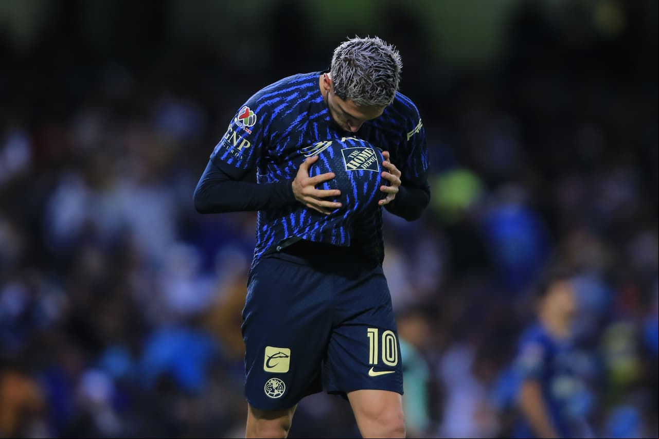 América se llevó el Clásico Capitalino ante Pumas en Ciudad Universitaria por marcador de 0-3 con anotaciones de Diego Valdés, Jonathan ‘Cabecita’ Rodríguez y Alejandro Zendejas. Con este resultado, las Águilas llegaron a 10 puntos para escalar a la novena posición del Torneo Apertura 2022. Pumas se hunde con 8 puntos en el lugar 12.