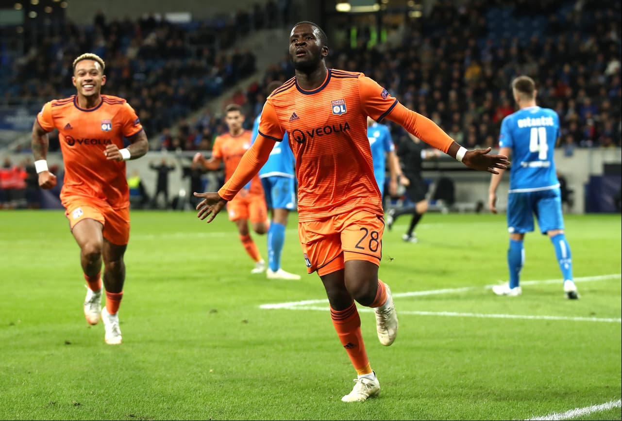 Tanguy Ndomele pasó del Lyon hacia el Tottenham para reforzar la medular de Pochettino a cambio de 60 millones de euros.