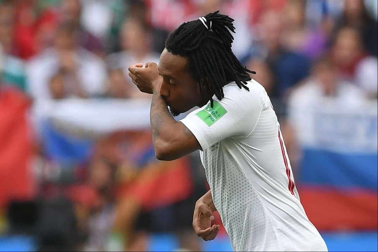 El portugués Gelson Martins sigue sonando para dejar el Sporting. Se ha hablado de ir a Inglaterra, pero en las últimas horas el Benfica se habría interesado en él.