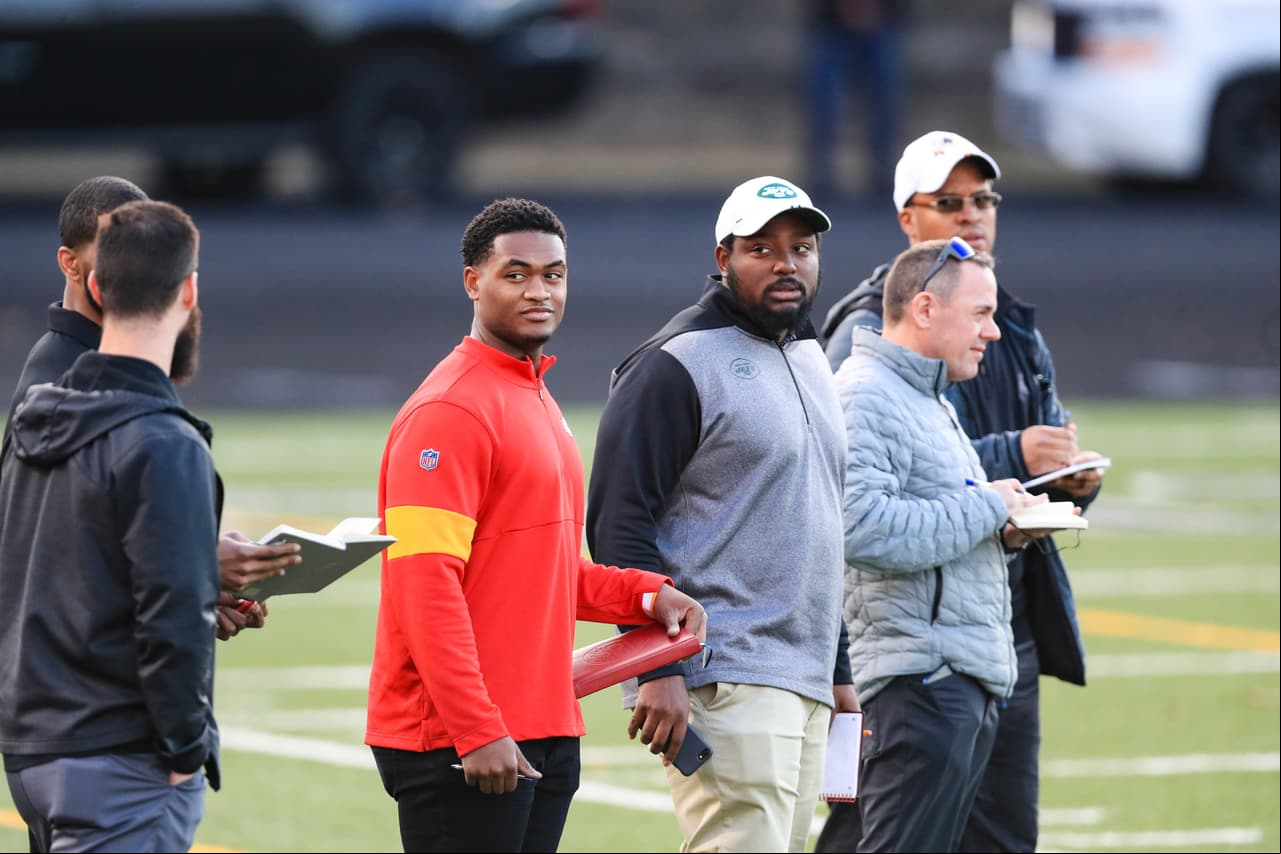 El 16 de noviembre de 2019 varios asistentes de equipos, entre los cuales estaban, 49ers, Chiefs, Eagles, Jets, Redskins, Lions y Titans, asistieron para verlo practicar, en ese momento aún estaba plena temporada de la NFL y era prácticamente improbable que lo contrataran, pero si podría suceder a futuro.