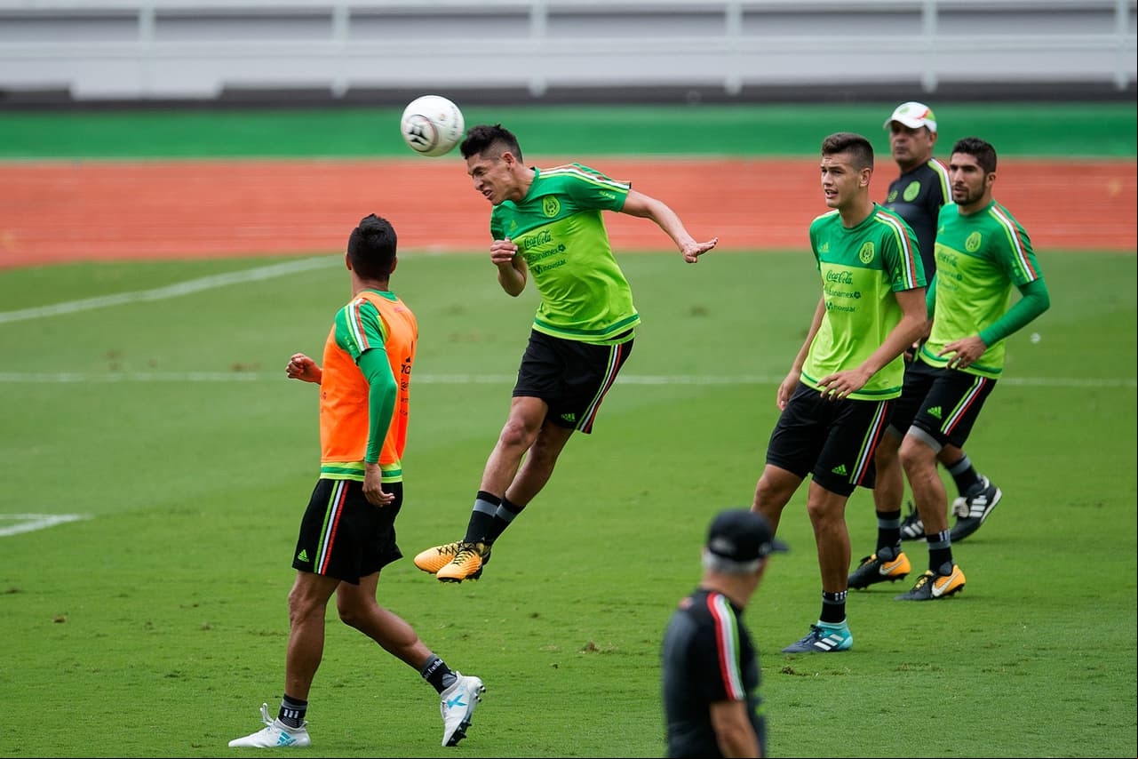 México, a pesar de estar clasificado, se juega contra Costa Rica el liderato de la Concacaf en su visita.