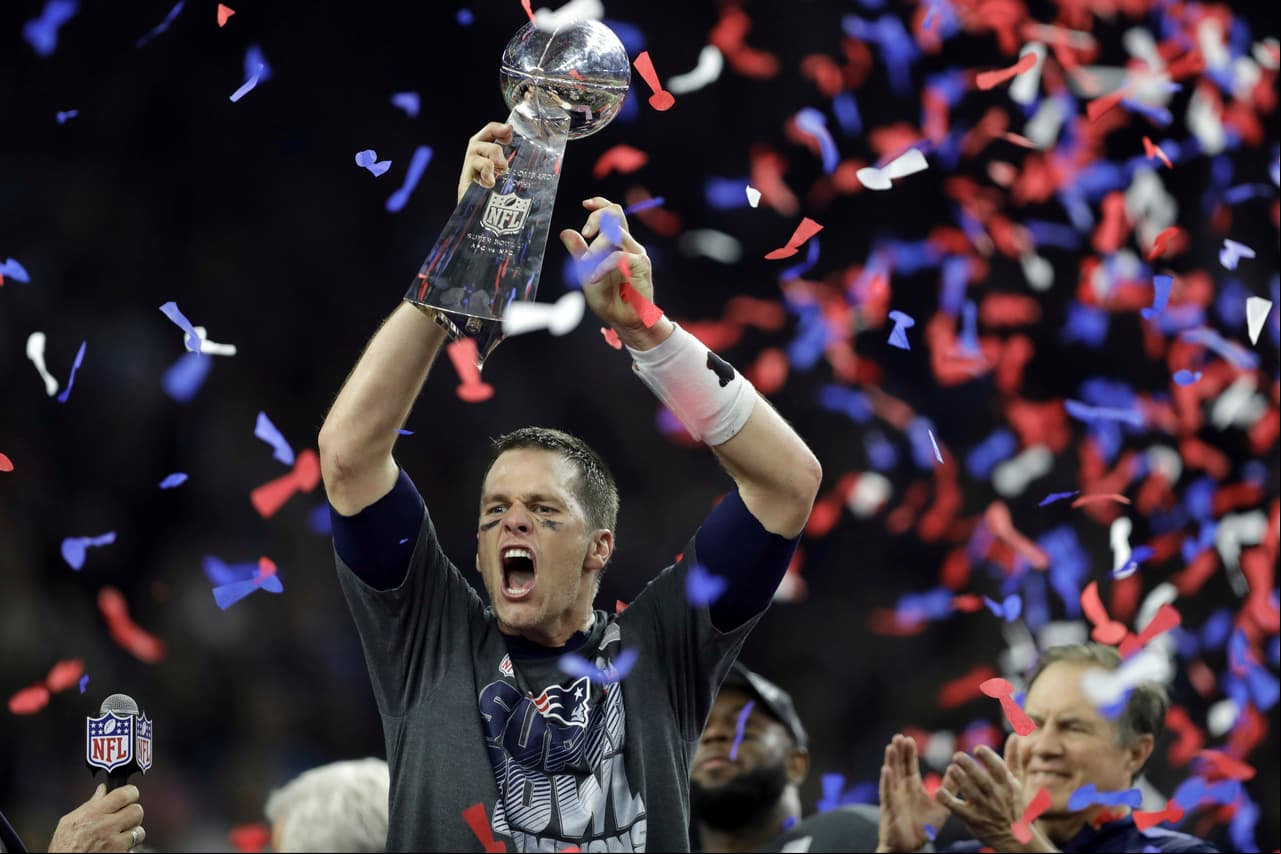 <b>El Superbowl entre New Englands Patriots y Atlanta Falcons </b>resultó ser uno de los más emocionantes de la historia. Tras ir perdiendo por 25 puntos, los 'Pats' le dieron vuelta al marcador y definieron el título, por primera vez, en el tiempo extra.