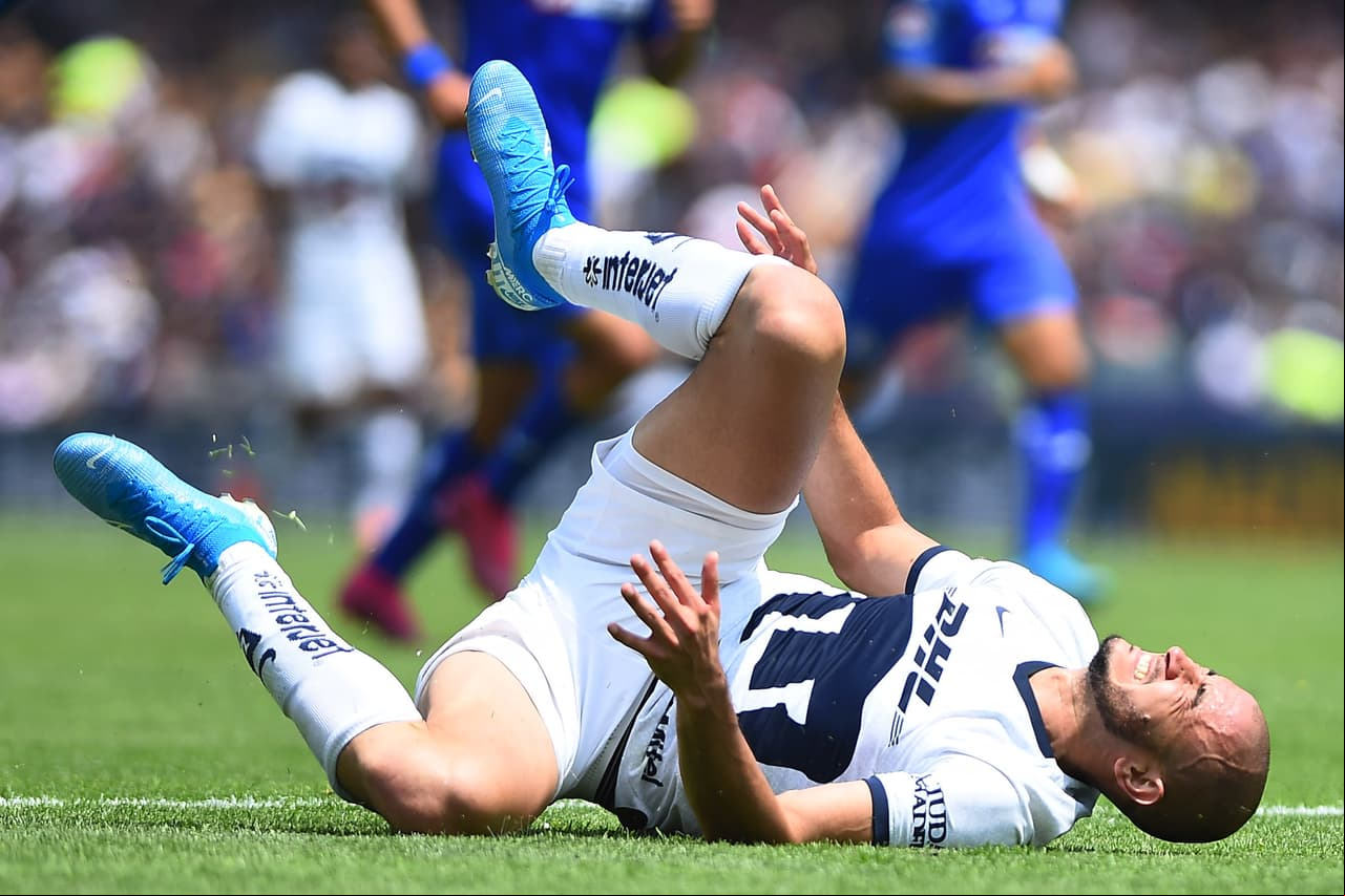 Otro duro golpe para Carlos González fue en mayo, cuando no salió en la convocatoria final de Paraguay para Copa América.