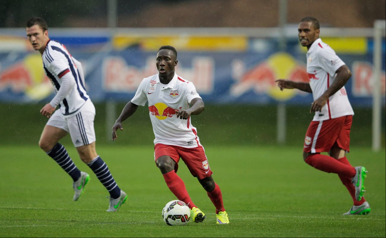 Naby Keïta (RB Leipzig) - Su buena temporada con el equipo alemán, revelación en la Bundesliga, lo tiene en la mira del Tottenham Hotspur, de acuerdo a los rumores que llegan desde Inglaterra.