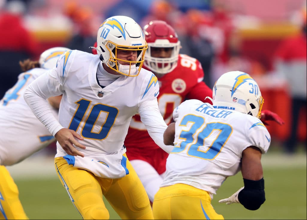 Kansas City sufre su segunda derrota de la temporada 38-21 sobre los Chargers. Cabe recordar que los Chiefs descansaron a la mayoría de sus jugadores titulares.