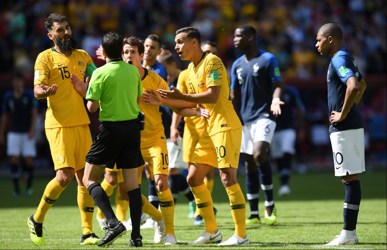 Primer penalti marcado por el VAR en la historia de los Mundiales