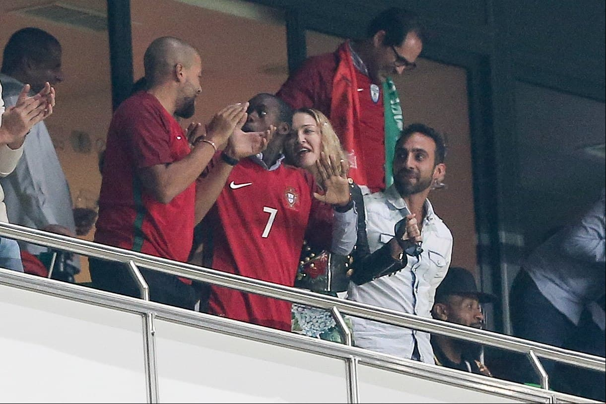 La celebración llegaba hasta Madonna y sus acompañantes.