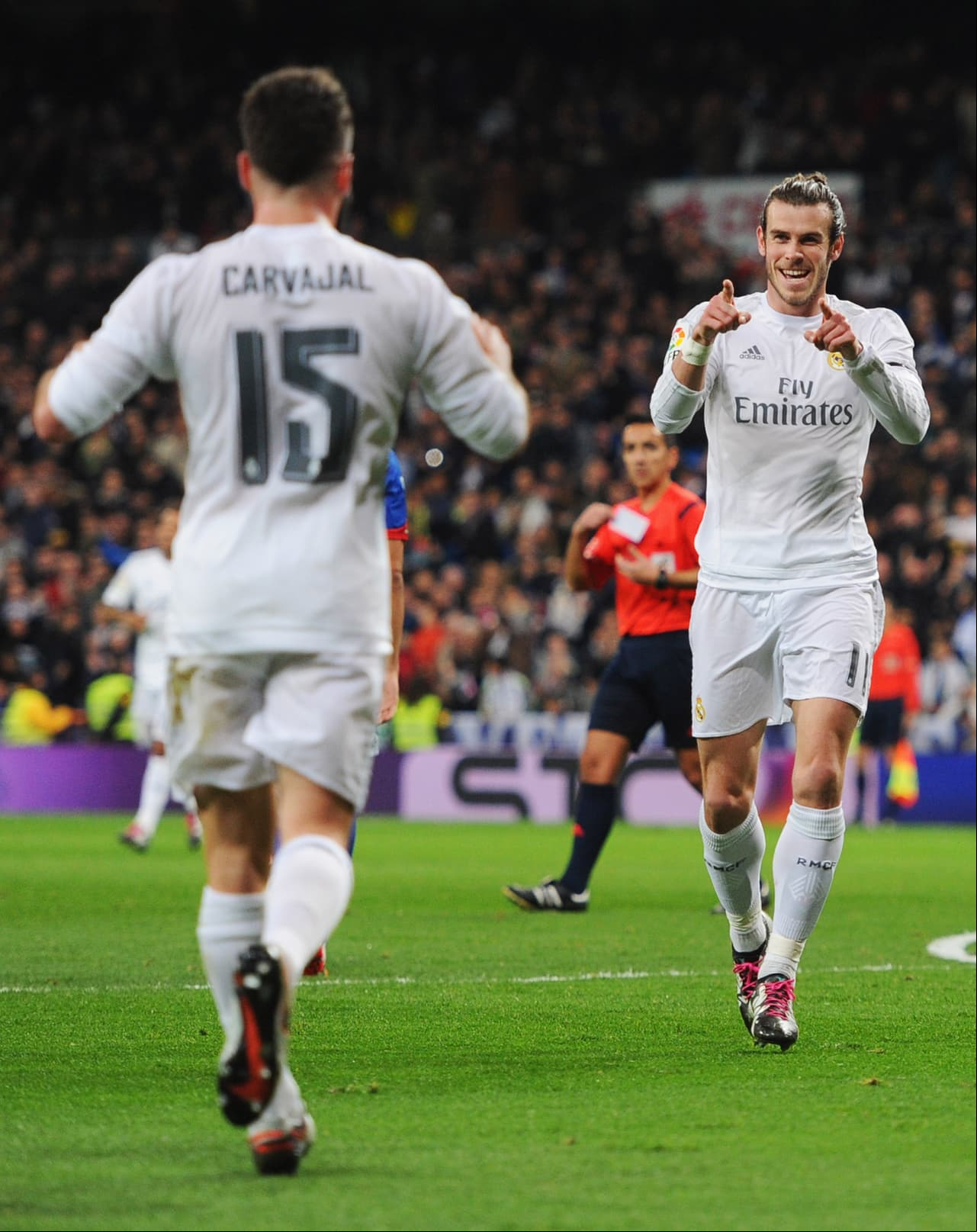 A los 23 minutos llegó el segundo y comenzó el show de Gareth Bale tras un espléndido de servicio de Dani Carvajal que el galés picó de cabeza.