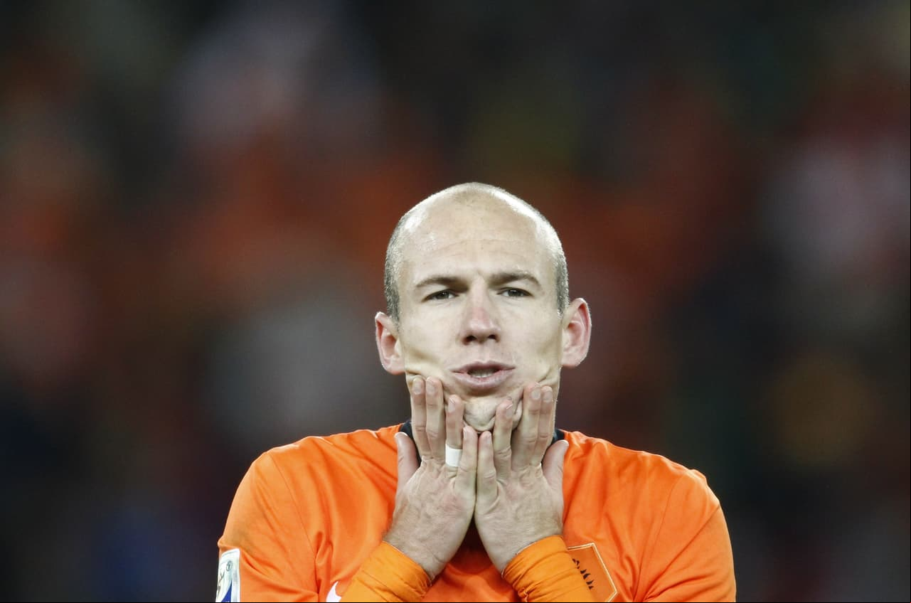 Pero el mayor invierno mundial pasa por Holanda, tres veces subcampeón del mundo y eliminado de Rusia 2018. Un equipo con legado de talento también carga uno de ver coronarse al resto en sus caras.