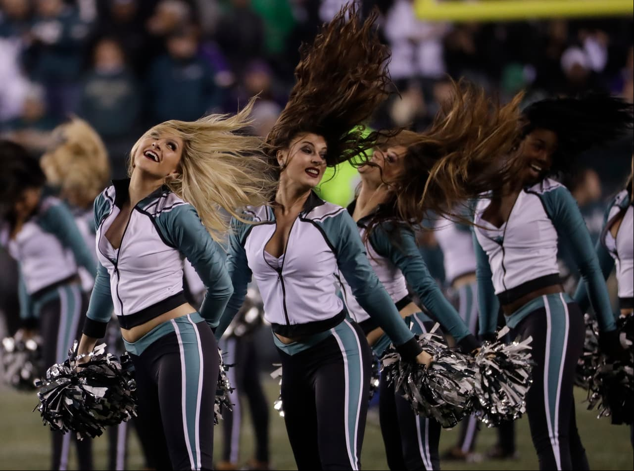 Las animadoras de Philadelphia Eagles le han dado vuelo a su belleza, sensualidad, energía y vitalidad como muestras de su fidelidad a un equipo que sueña con dar la sorpresa en el Super Bowl LII.