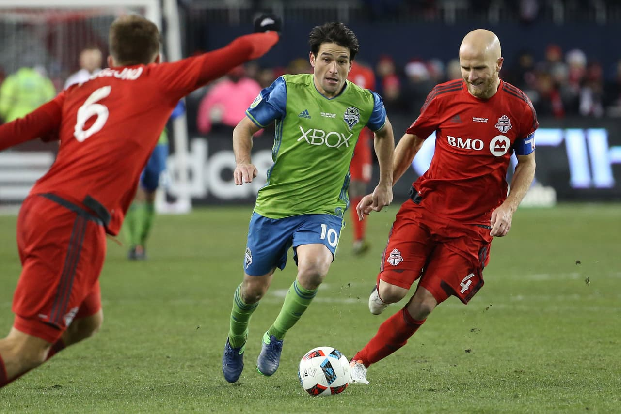 Nicolás Lodeiro solo se ha probado en la MLS por medio año, pero desde ya es una figura histórica para los Seattle Sounders, levantándolos de una mala temporada para llevarlos al título de la MLS Cup 2016.