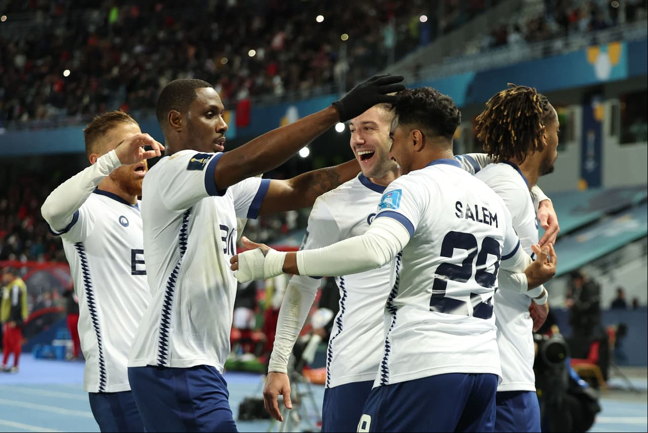 Al-Hilal dio la sorpresa en el Mundial de Clubes al eliminar al Flamengo, campeón de la Copa Libertadores por 2-3 y avanzar a la Final del torneo en Marruecos.
